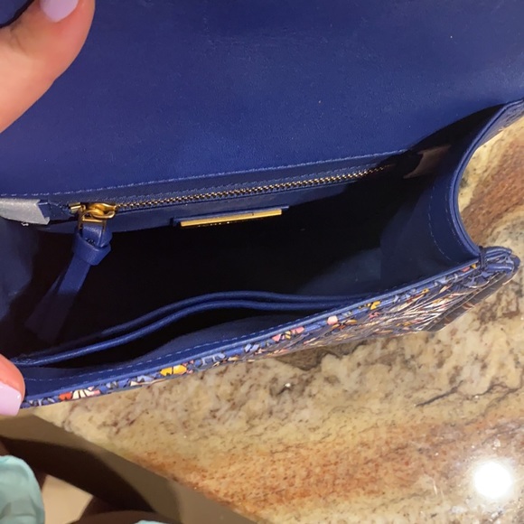 Tory Burch Fleming Convertible Shoulder Bag - Picture 6 of 10